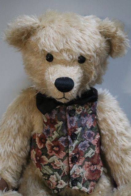 A New Zealand Natural Mohair Bear With Waist Coat By Robin Rive 