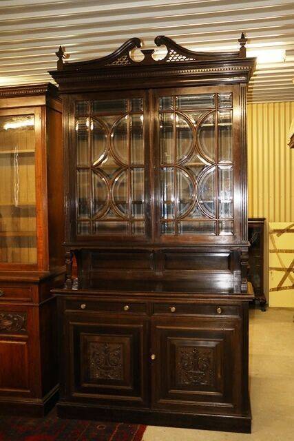 A Quality Antique Mahogany Two Door Bookcase 