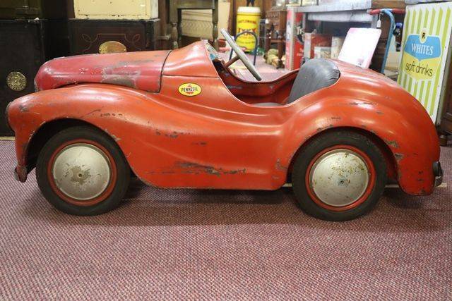 Aston martin cheap pedal car