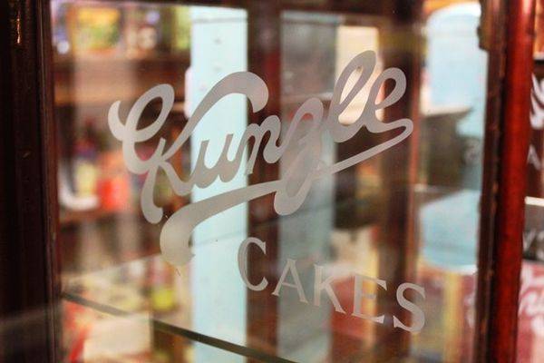 Kunzle Cakes Advertising Display Cabinet With Etched Glass