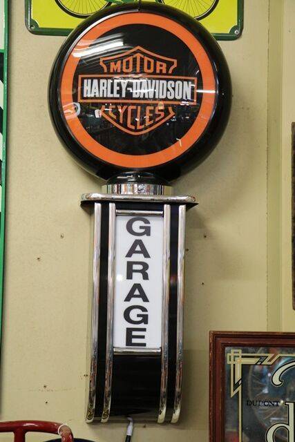 Modern Harley Davidson Motorcycle Garage Lightbox 