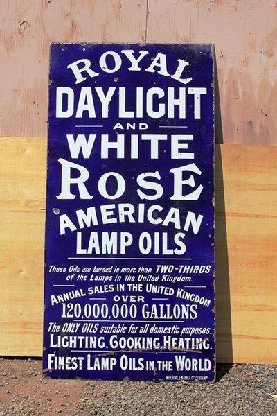 Royal Daylight White Rose Lamp Oil Enamel Sign