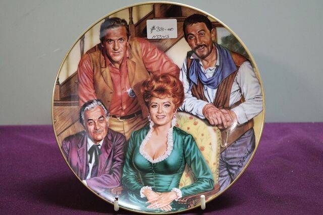 Royal Doulton A Gunsmoke Portrait By Dick Baswick Cabinet Plate 