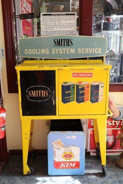 Smiths Cabinet 