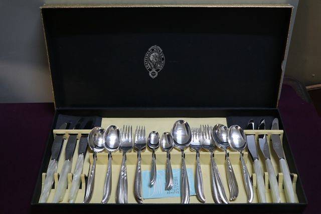 Silverware service discount