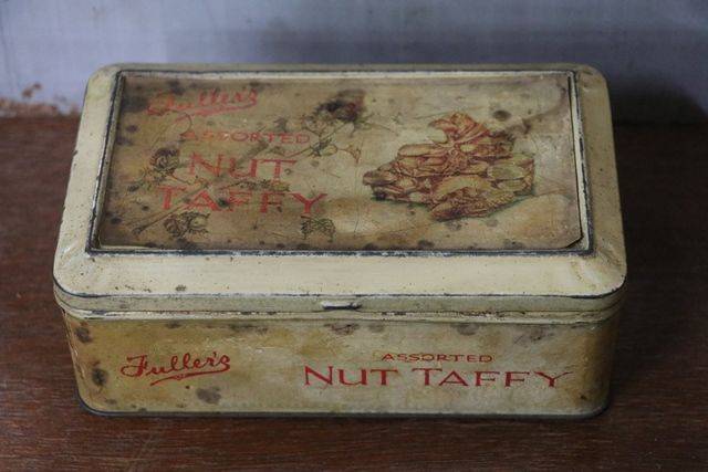 Vintage Fullerand39s Assorted Nut Taffy Toffee Tin 