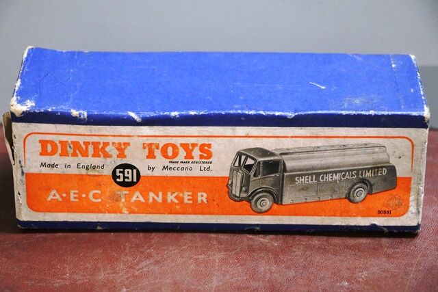 Dinky Toys AEC Tanker 591,, Shell Chemicals. | XXXX Antiques