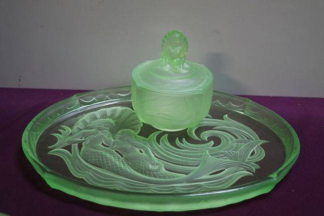 7 Pieces Art Deco Green Uranium Glass Mermaid Trinket Set C1930 