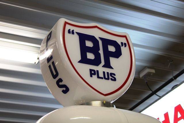 A A Well Restored Siam Clockface Manual Petrol Pump In BP Livery