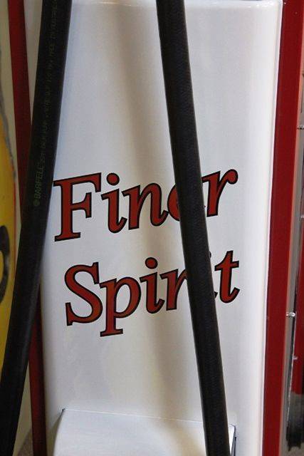 A Stunningly Restored Art Deco Wayne 60 In Fina Livery