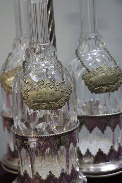 Antique Cut Glass 3 Pieces Tantalus Set In Silver Plated Stand 