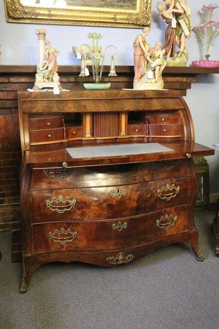 Antique Dutch Bombe Cylinder Bureau In Flame Mahogany  