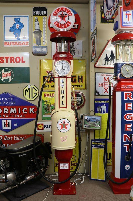 Antique Gilbert + Barker T8  THEMIS  Manual Petrol Pump