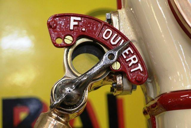 Antique Gilbert + Barker T8  THEMIS  Manual Petrol Pump