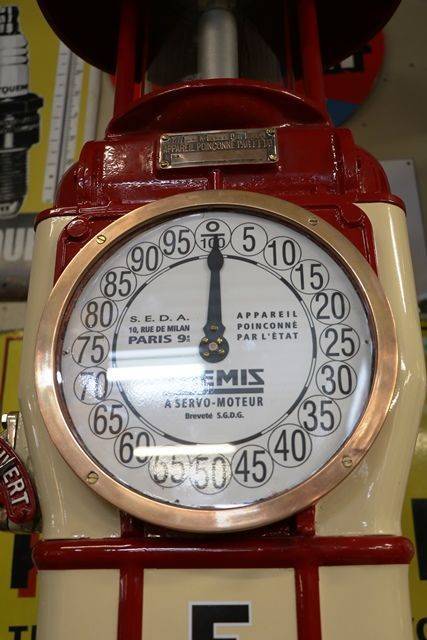 Antique Gilbert + Barker T8  THEMIS  Manual Petrol Pump