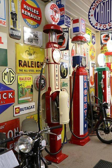 Antique Gilbert + Barker T8  THEMIS  Manual Petrol Pump