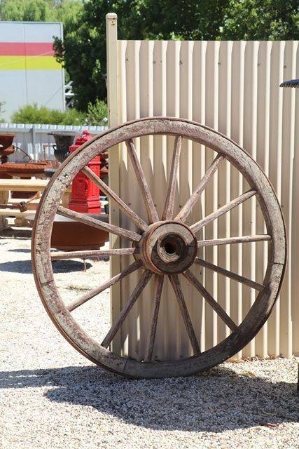 Buggy Wagon Wheel Wood Spokes Iron Rim Amish Carriage 