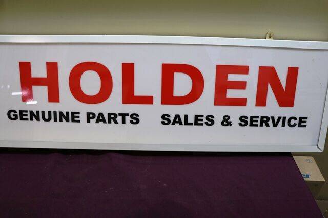 Contemporary HOLDEN Parts and Service Light Box 
