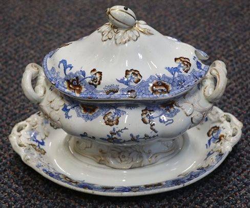 Copeland and Garrett Spode Works  Staffordshire  C183347 Tureen and Stand 
