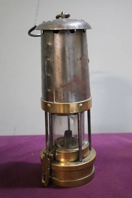 EThomas And Williams Co GPO Minors Lamp 