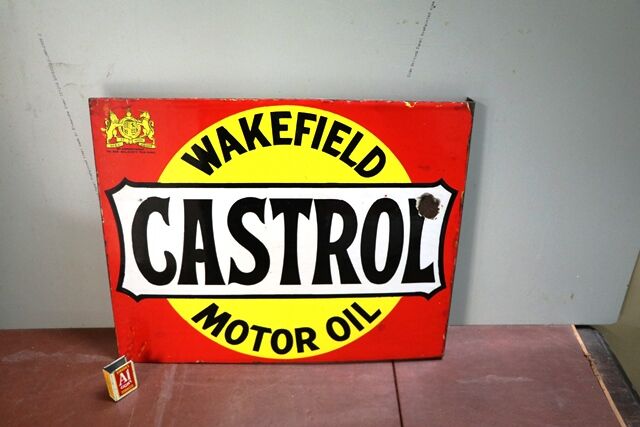 Early 1920and39s Castrol Wakefield Post Mount Enamel Sign 