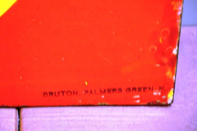 Early 1920and39s Castrol Wakefield Post Mount Enamel Sign 