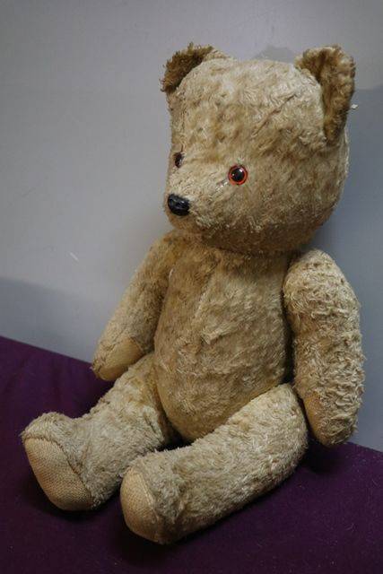 Early 20th Century Plush Bear With Jointed Body  