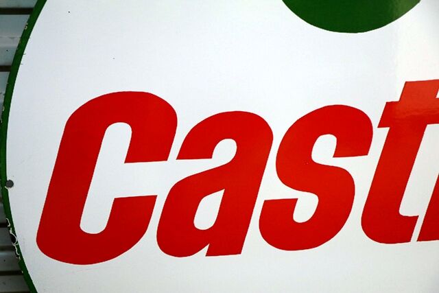 Genuine Castrol L Distributor Circular Enamel Sign  