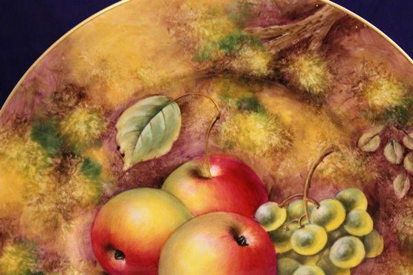Hand Painted Royal Worcester 12 Fruit Plate by KMinn C1950 
