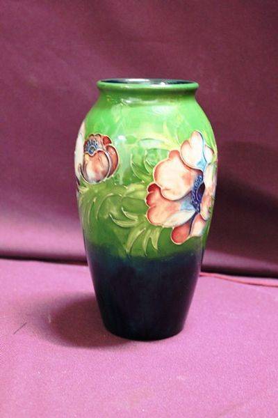 Rare And Early Moorcroft Anemone Vase C194753 By Walter Moorcroft