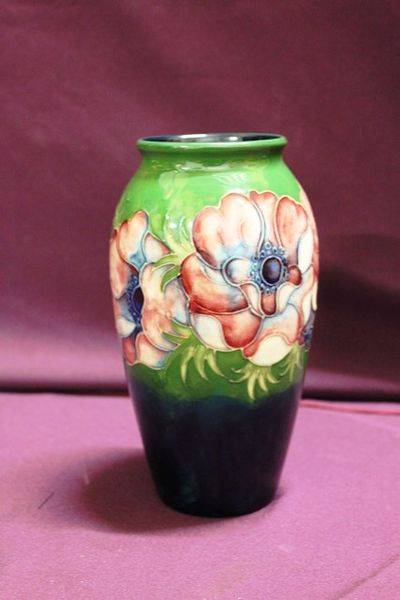 Rare And Early Moorcroft Anemone Vase C194753 By Walter Moorcroft