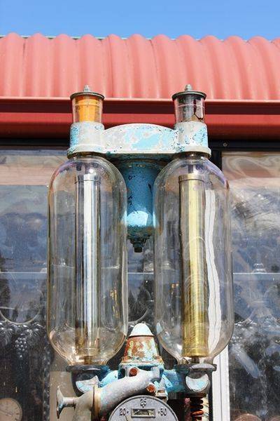 Rare Satam Effiel Tower Manual Petrol Pump For Restoration