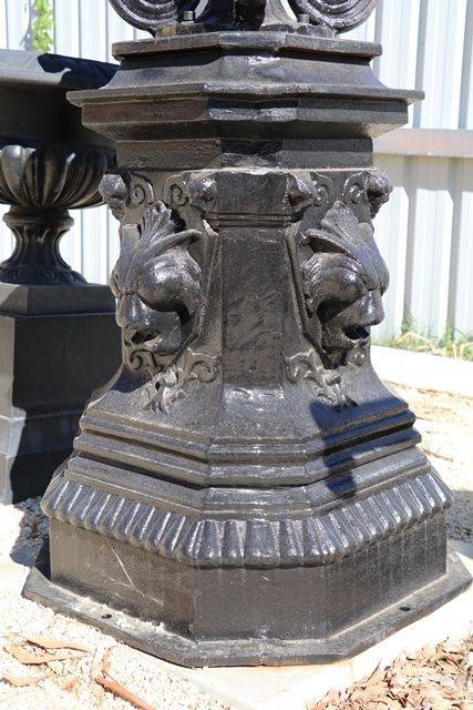 Regency Top of the Range 5 Branch Cast Iron Garden Lamp