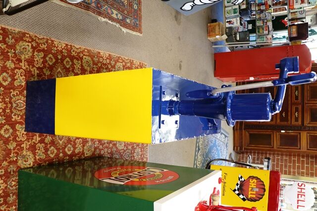 Restored Large Vintage Hi boy in Golden Fleece Livery 