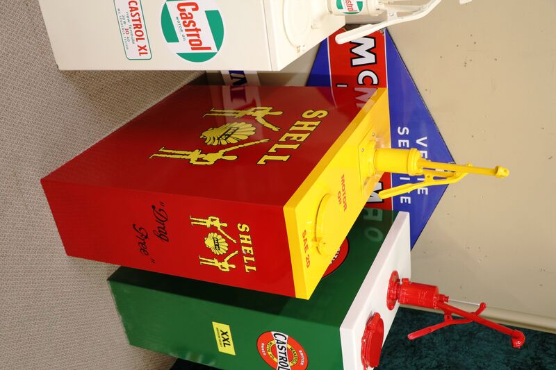 Restored Large Vintage Hi boy in Shell Stick Man Livery 