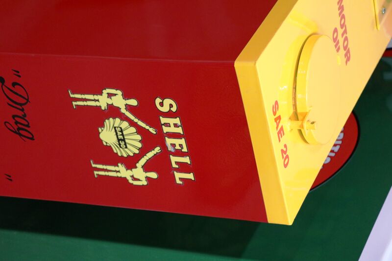 Restored Large Vintage Hi boy in Shell Stick Man Livery 