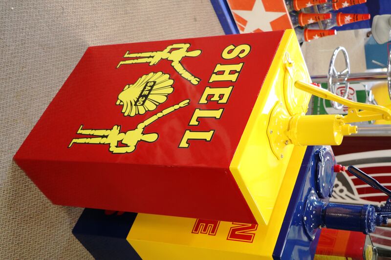 Restored Vintage Hi boy in Shell Stick Man  Livery 