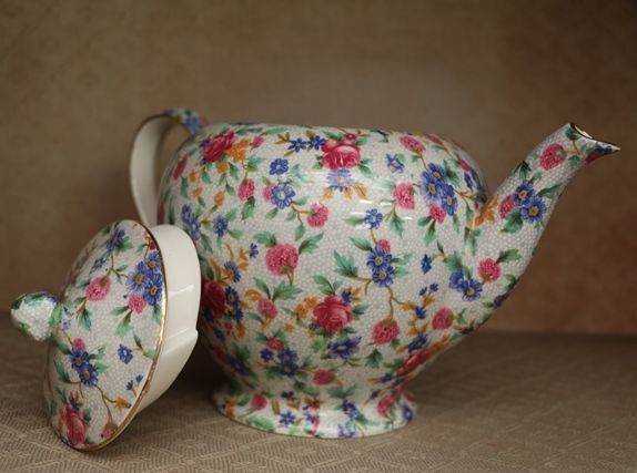 Royal Winton Old Cottage Chintz 6 Cup Tea Pot 
