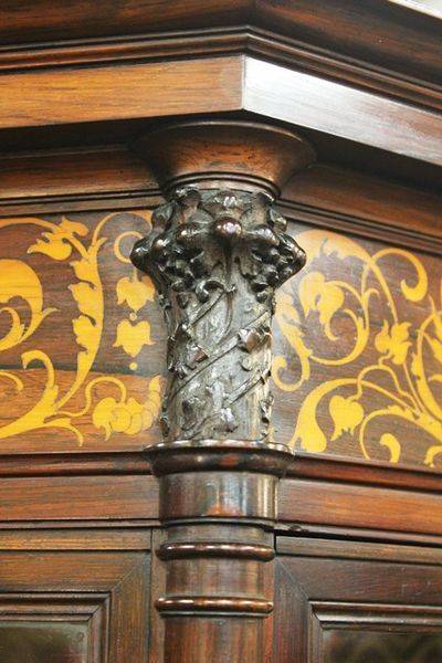 Stunning 19th Century Mahogany Inlaid Rosewood Corner Cabinet C1860