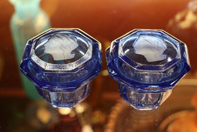 Stunning Art Deco 7 Piece Blue Glass Trinket Set 