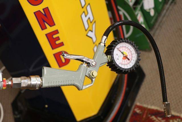 Stunning Cast Iron After Market Satam Air Tower In Shell Livery