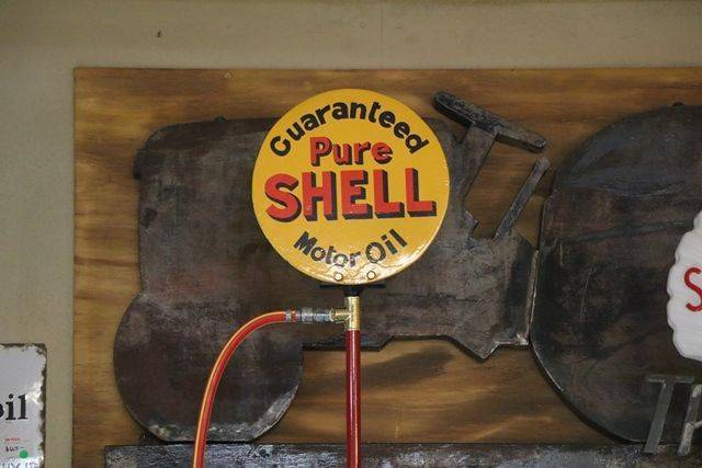 Stunning Cast Iron After Market Satam Air Tower In Shell Livery