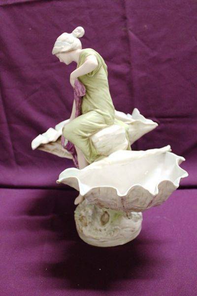 Stunning Royal Dux Figure With Two Shell Bowls C1900