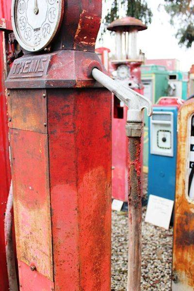 Themis Single Cylinder Manual Petrol Pump For Restoration