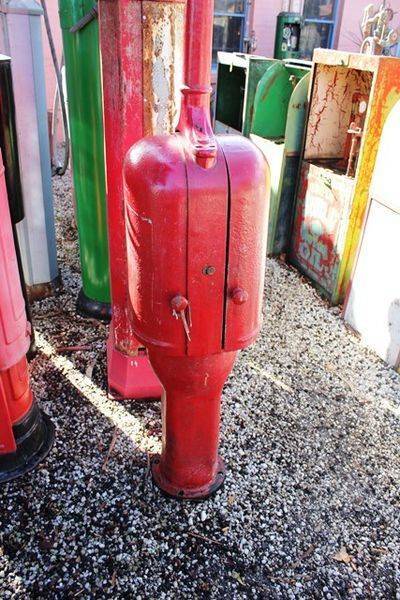 Unrestored Gilbert + Barker T8  Petrol Pump
