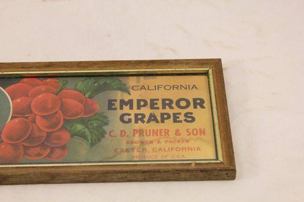 Valley Queen Emperor Grapes Framed Ad Card 