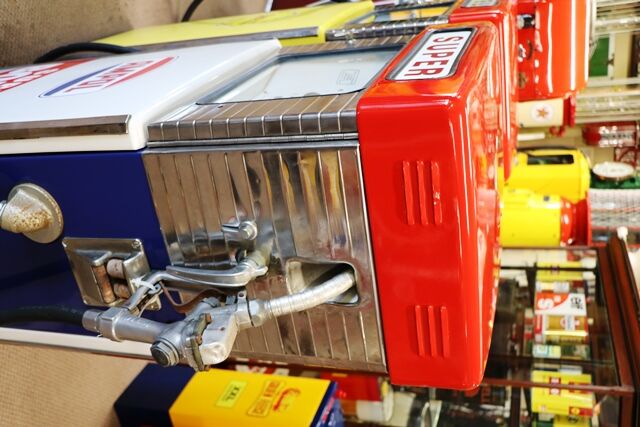 Vintage Ampol Wayne 605 Petrol Pump Older Restoration