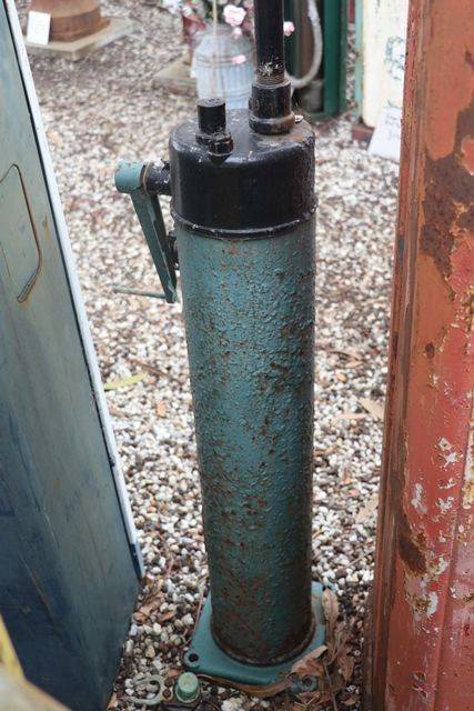 Vintage Avery hardoll ch1 Petrol Pump 