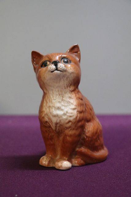 Vintage Beswick Cat Figure  