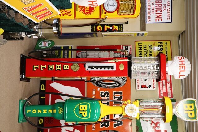 Vintage Gilbert and Barker Manual Petrol Pump in Shell Livery 